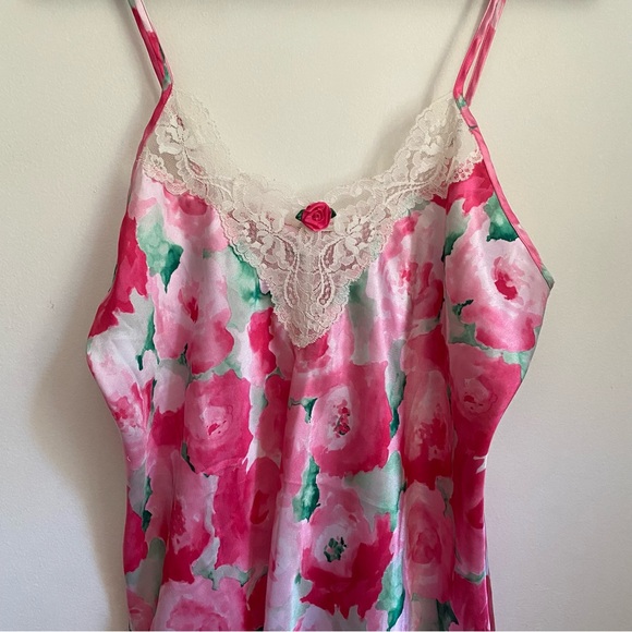 Lace and Rose Vintage Slip Dress - Picture 3 of 6